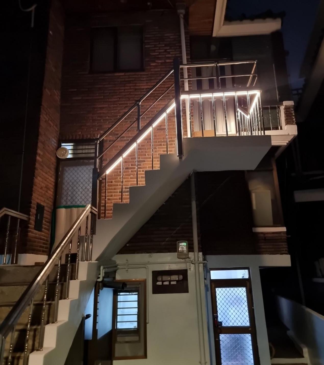 Station Apartment Seoul